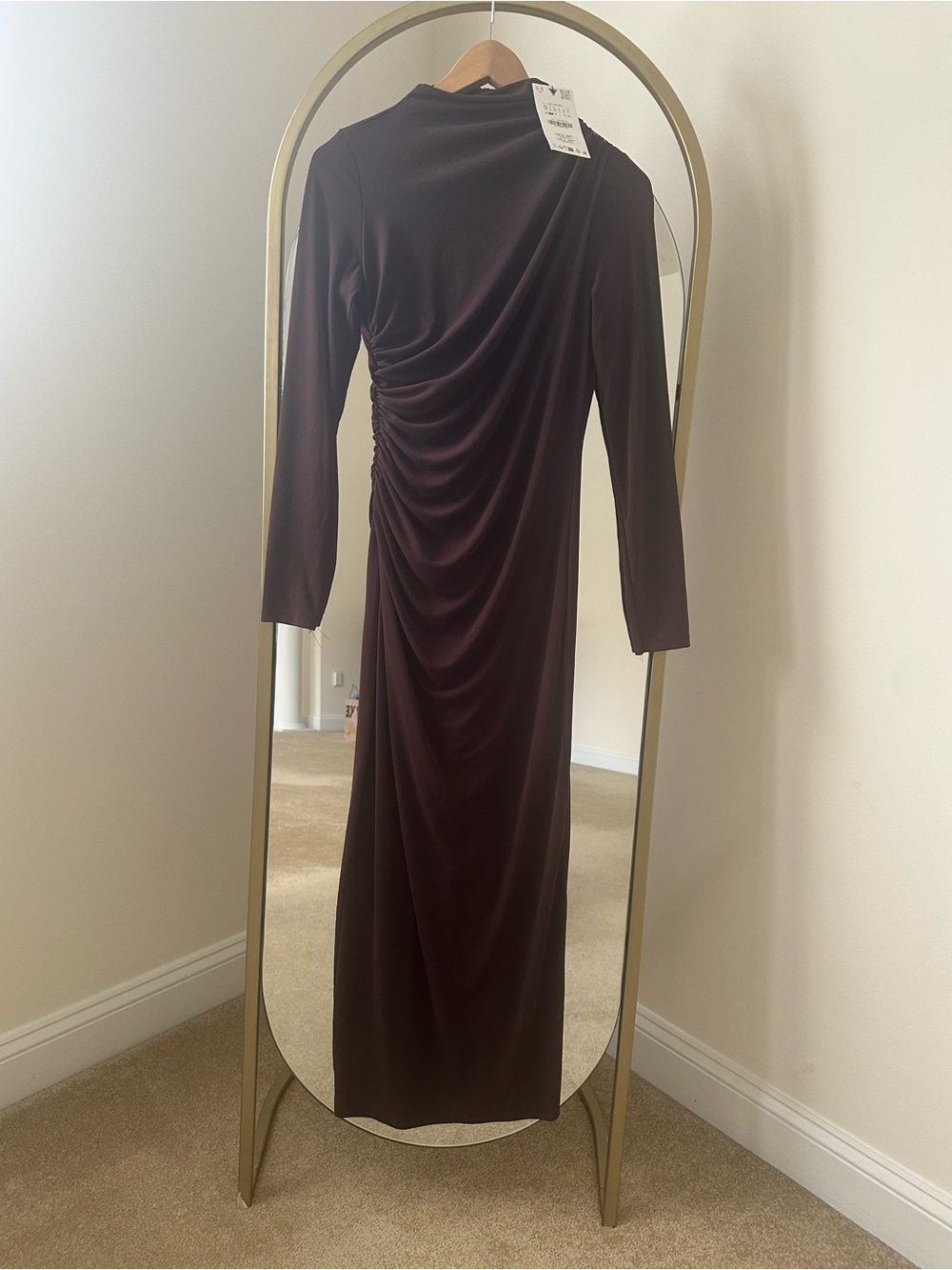 Zara Elegant Long-Sleeve Ruched Maxi Dress - Dark Brown